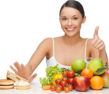 Cinco alimentos que te ayudan a eliminar el acné