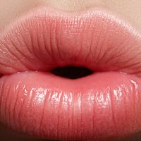 Remodela tus labios con mayor volumen, redefinición y eliminación de arrugas
