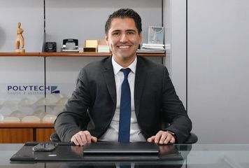 Dr. Matias Kufeke