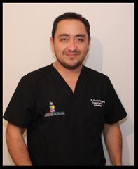 Dr. Eduardo Mourguez