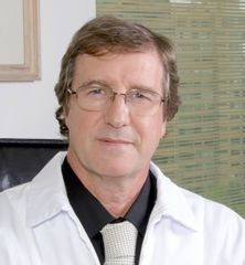Dr. Vicente de Carolis