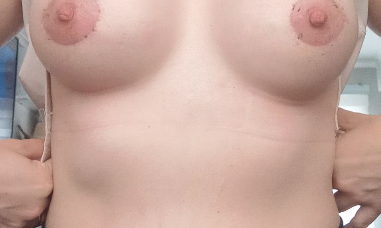 129563